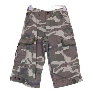 Wear First Youth Camouflage Cargo Shorts Size 8